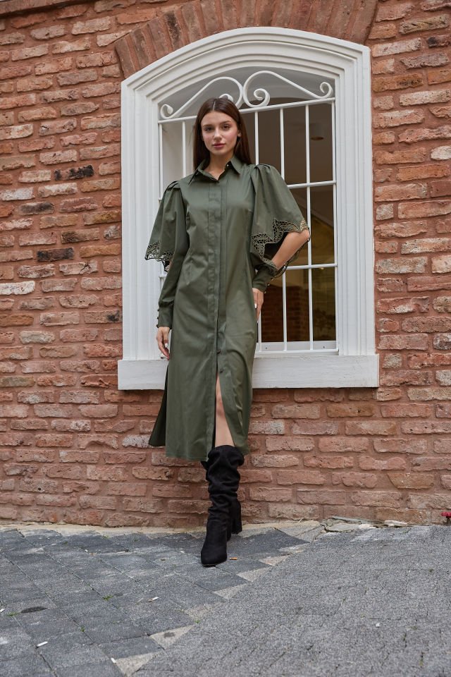 Kolları Beyaz İşli Cotton Elbise